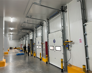 易制爆固體庫(kù)房溫度要求多少合適？危險(xiǎn)化學(xué)品防爆冷庫(kù)設(shè)備設(shè)計(jì)